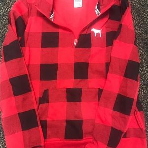 Brand new VS half zip